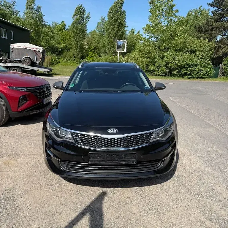 Gebraucht Kia Optima Edition 7 141 PS (103 kW) 2017 Schwarz Kombi