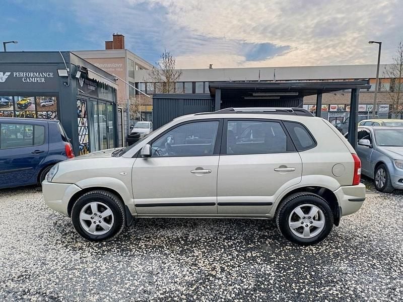 Gebraucht Hyundai Tucson 141 PS (103 kW) 2008 Silber SUV