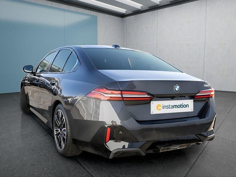 Gebraucht BMW 520 190 PS (139 kW) 2024 Grau Limousine