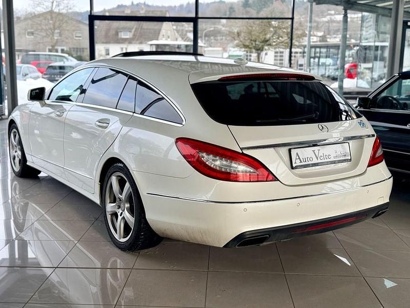 Gebraucht Mercedes CLS350 265 PS (194 kW) 2013 Weiß Limousine
