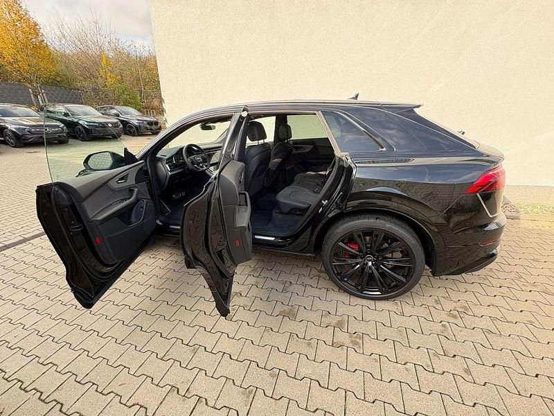 Schwarz Neu 2025 Audi Q8 S-Line SUV | 80.900 € (Fairer Preis) - Bild 1/4