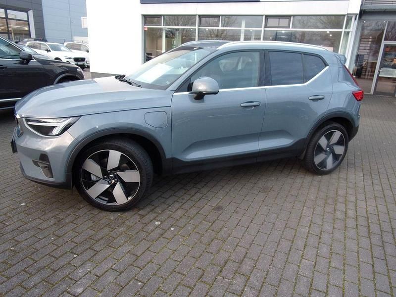 Gebraucht Volvo XC40 Plus 192 PS (141 kW) 2022 Grau SUV
