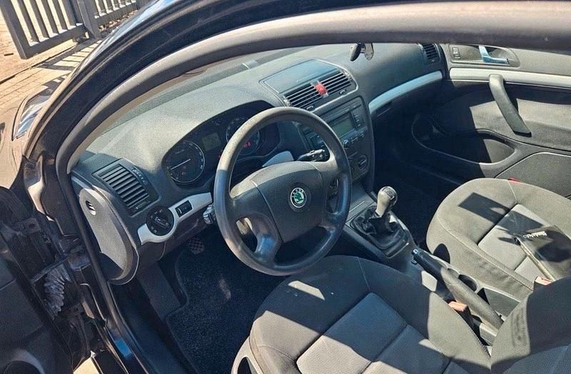 Gebraucht Skoda Octavia 105 PS (77 kW) 2006 Schwarz Limousine