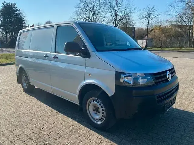 Gebraucht VW Transporter 240 PS (176 kW) 2016 Reflexsilber metallic (metallic) Van