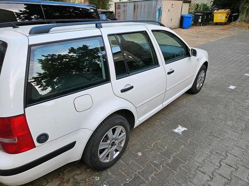 Gebraucht VW Golf IV 115 PS (84 kW) 2005 Weiß Kombi