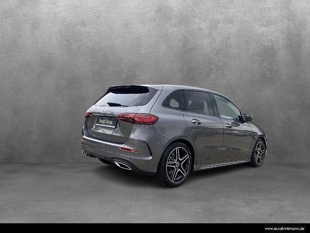 Gebraucht Mercedes B200 AMG line 163 PS (119 kW) 2025 Lack mountaingrau Van / Kleinbus