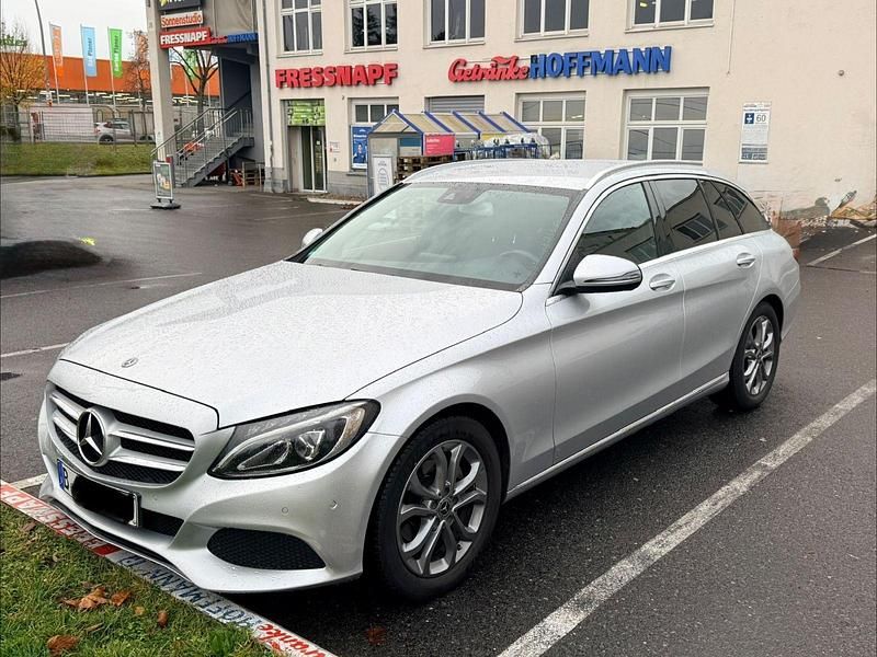 Silber Gebraucht 2018 Mercedes C180 Avantgarde Kombi | 17.500 € (Guter Preis) - Bild 1/4