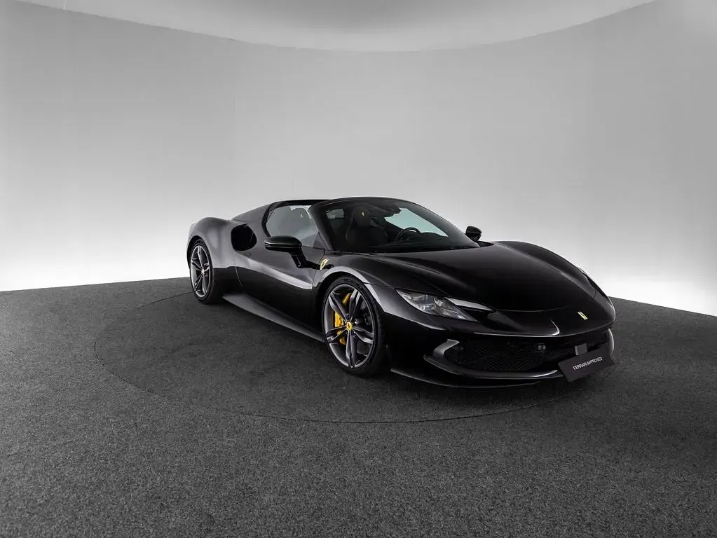 Gebraucht Ferrari 296 829 PS (609 kW) 2024 Nero daytona Cabrio