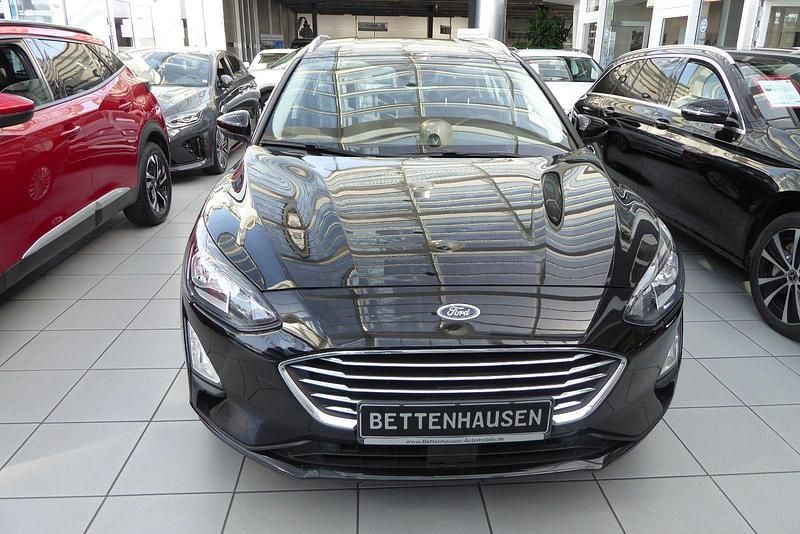 Używany Ford Focus Titanium 125 KM (91 kW) 2021 Czarny Kombi