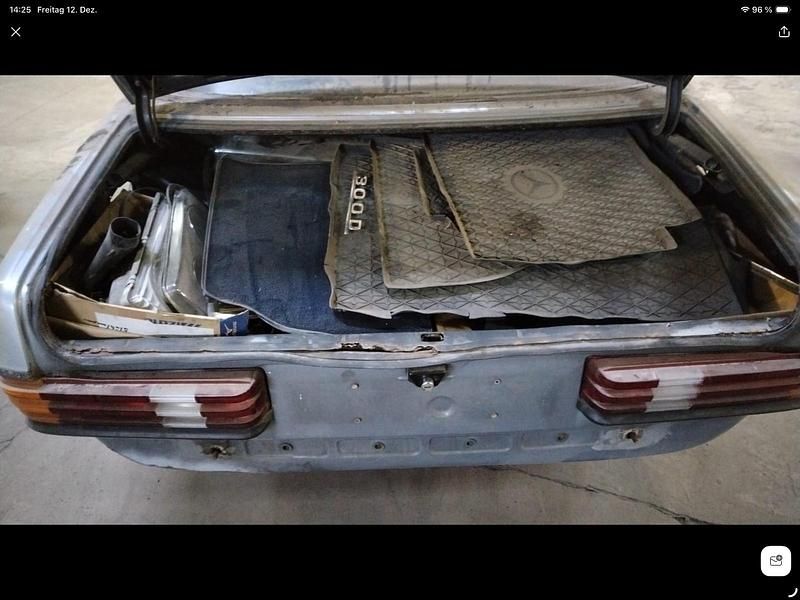 Gebraucht Mercedes 300 1980 Blau Limousine