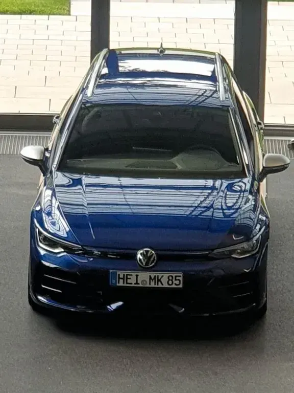 Gebraucht VW Golf VIII R 333 PS (244 kW) 2025 Blau Kombi