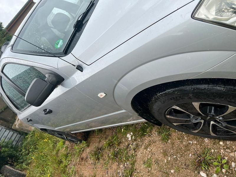 Silber Gebraucht 2004 Kia Sorento SUV | 5.000 € (Fairer Preis) - Bild 1/4