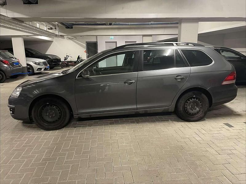 Gebraucht VW Golf V Comfortline 122 PS (89 kW) 2009 Grau Kombi