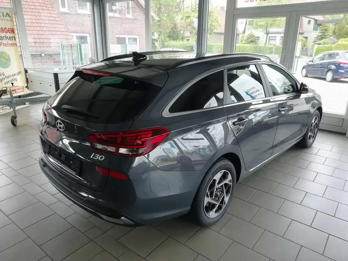 Neu Hyundai i30 Trend 150 PS (110 kW) 2026 Div. metallicfarben lieferbar Kombi
