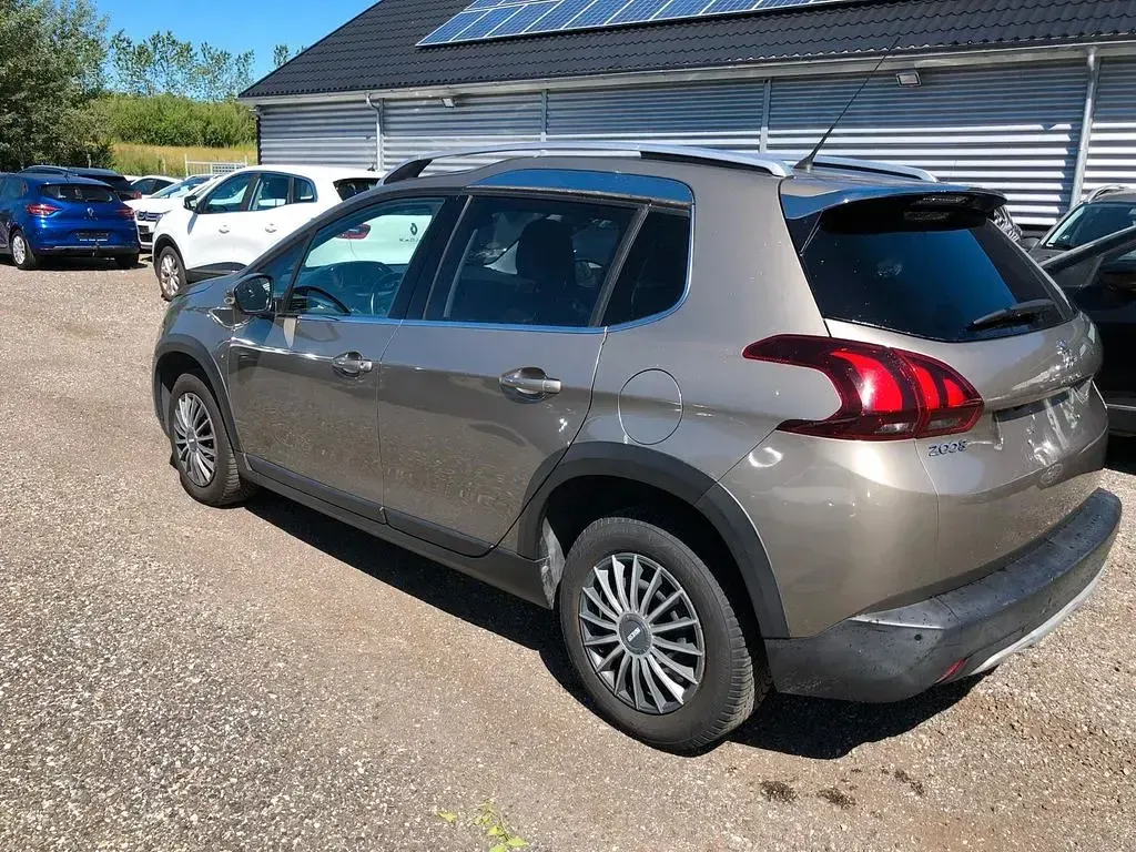 Gebraucht Peugeot 2008 Allure 99 PS (72 kW) 2017 Grau SUV