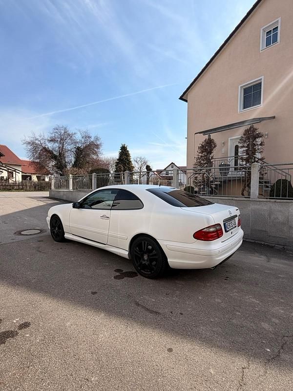 Gebraucht Mercedes CLK430 Elegance 280 PS (205 kW) 2001 Weiß Coupé