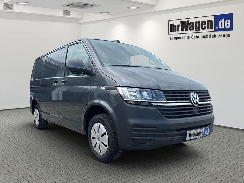Gebraucht VW Transporter 150 PS (110 kW) 2022 Grau Van