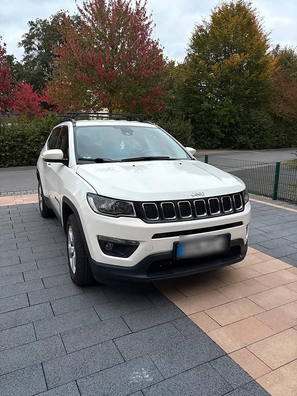 Weiß Gebraucht 2019 Jeep Compass Longitude SUV | 14.999 € (Guter Preis) - Bild 1/4