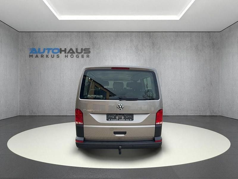 Gebraucht VW T6.1 150 PS (110 kW) 2020 Mojave beige metallic Van