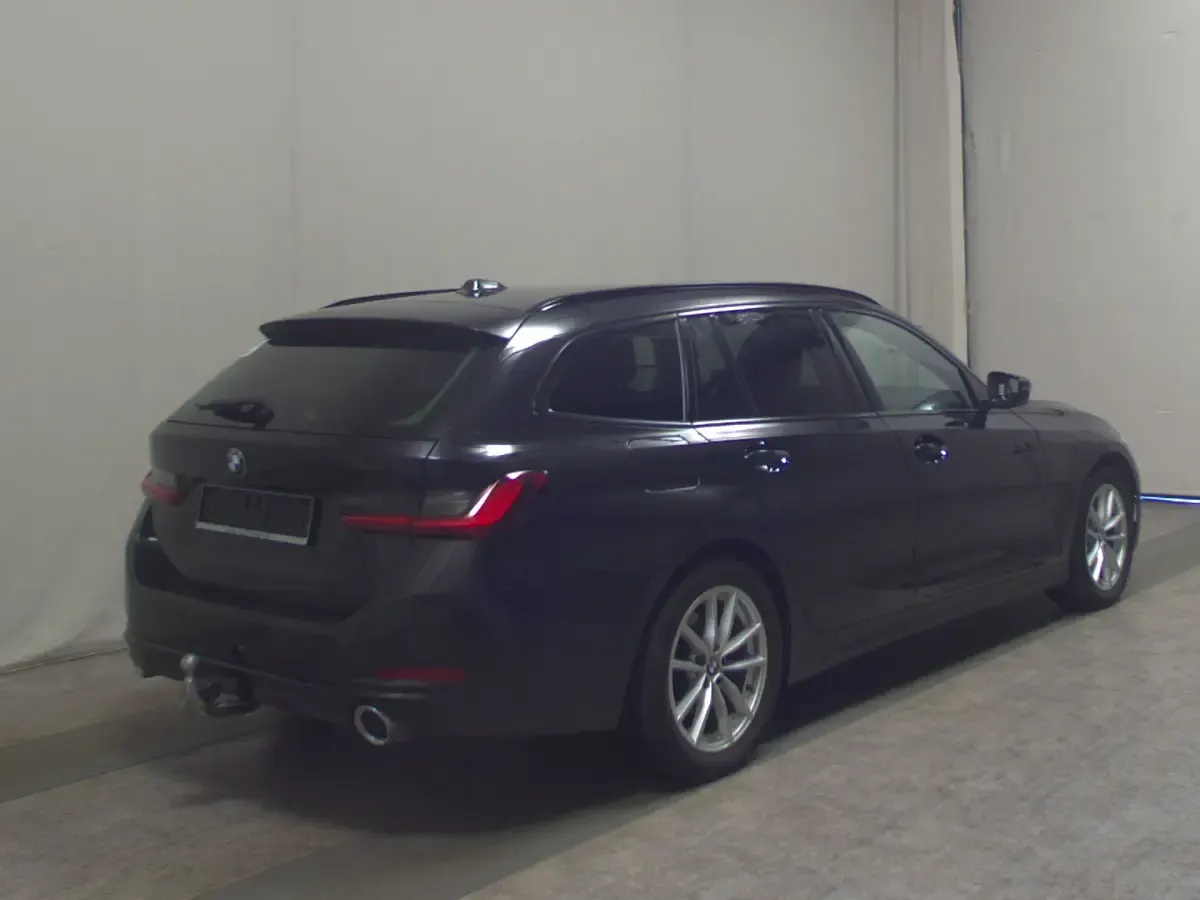 Gebraucht BMW 320 Shadowline 190 PS (139 kW) 2023 Schwarz Kombi