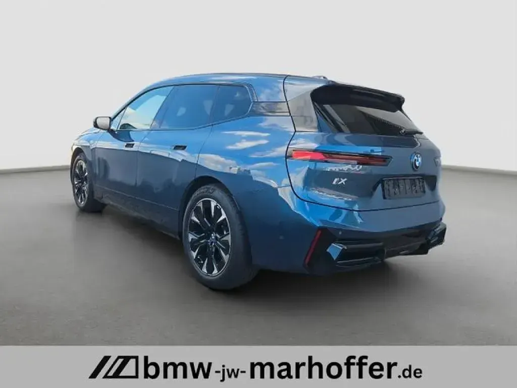 Gebraucht BMW iX M Sport 300 kW (408 PS) 2025 Schwarz SUV