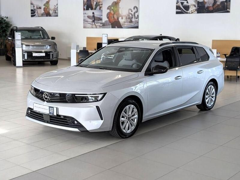 Gebraucht Opel Astra Enjoy 110 PS (80 kW) 2024 Kristall silber Kombi