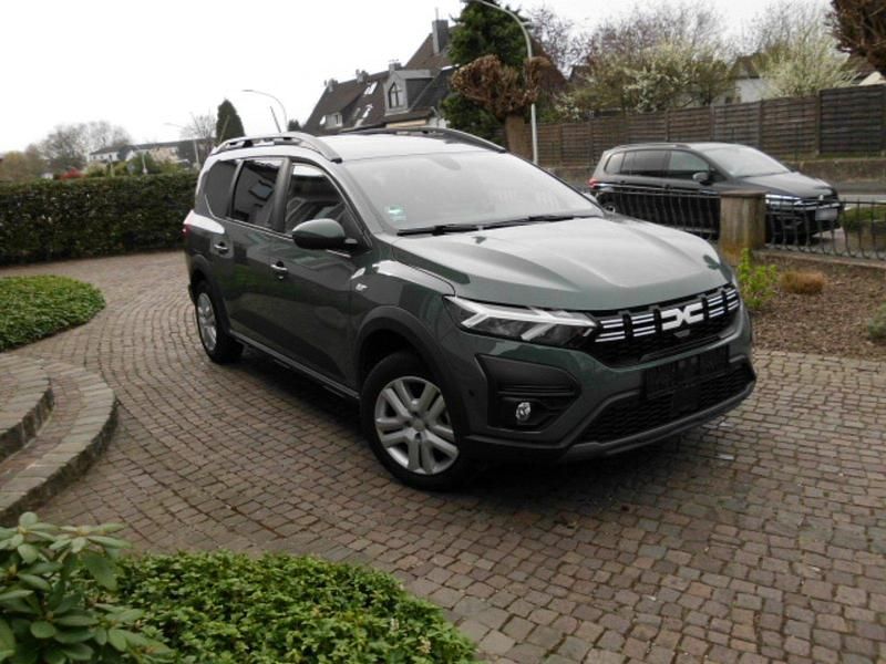 Gebraucht Dacia Jogger Extreme 140 PS (102 kW) 2024 Grün Van / Kleinbus