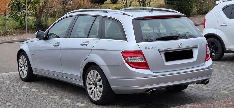 Gebraucht Mercedes C320 Elegance 224 PS (164 kW) 2007 Silber Kombi