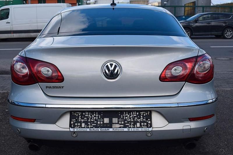 Gebraucht VW Passat Basis 299 PS (219 kW) 2009 Silber Limousine