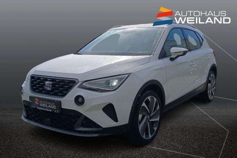 Nevada weiß metallic Gebraucht 2024 Seat Arona FR SUV | 30.100 € - Bild 1/4