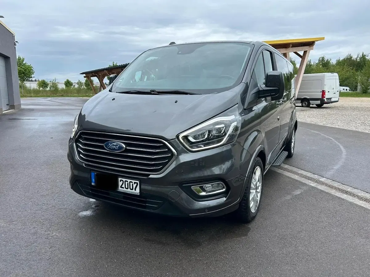 Gebraucht Ford Tourneo Titanium X 185 PS (136 kW) 2020 Grau Van / Kleinbus