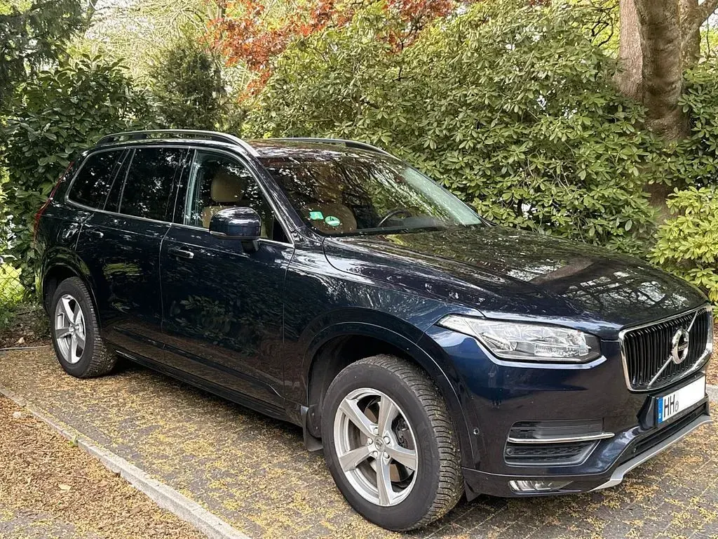 Gebraucht Volvo XC90 Momentum 224 PS (164 kW) 2016 Blau SUV