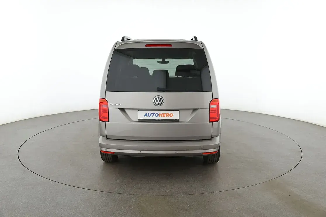 Gebraucht VW Caddy Trendline 131 PS (96 kW) 2020 Gelb Van / Kleinbus