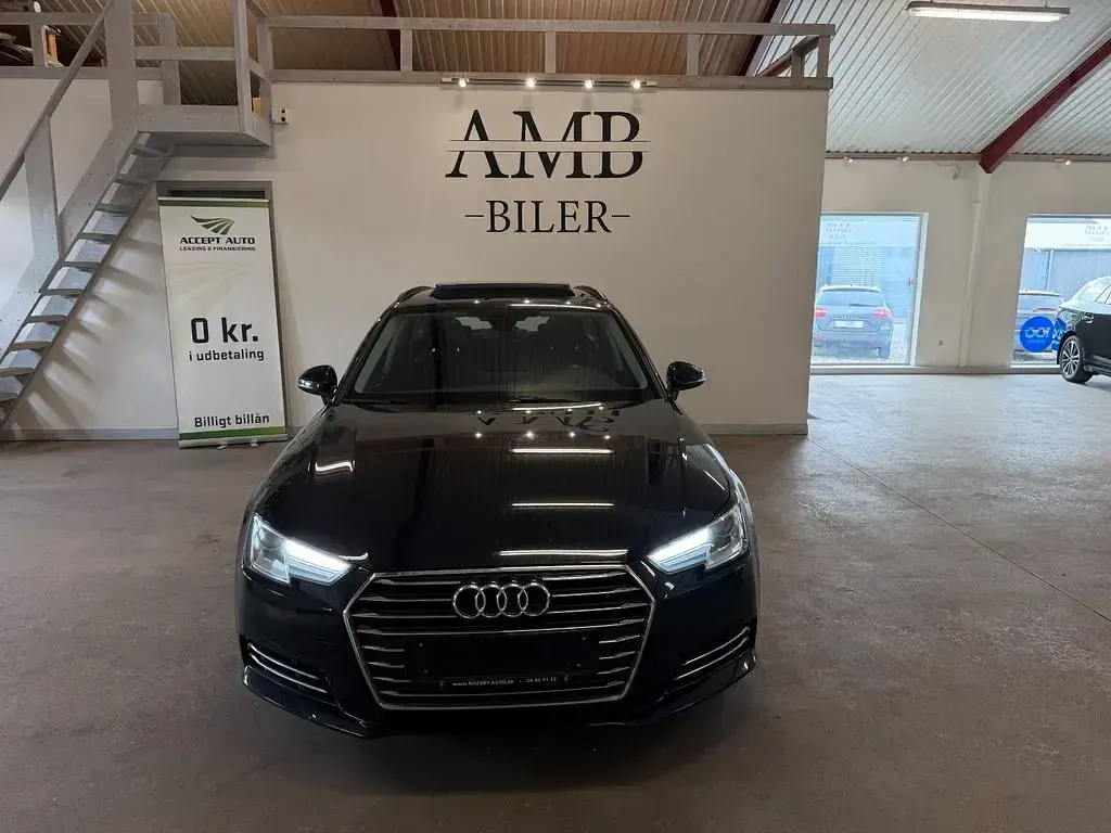 Gebraucht Audi A4 Sport 150 PS (110 kW) 2017 Schwarz Limousine