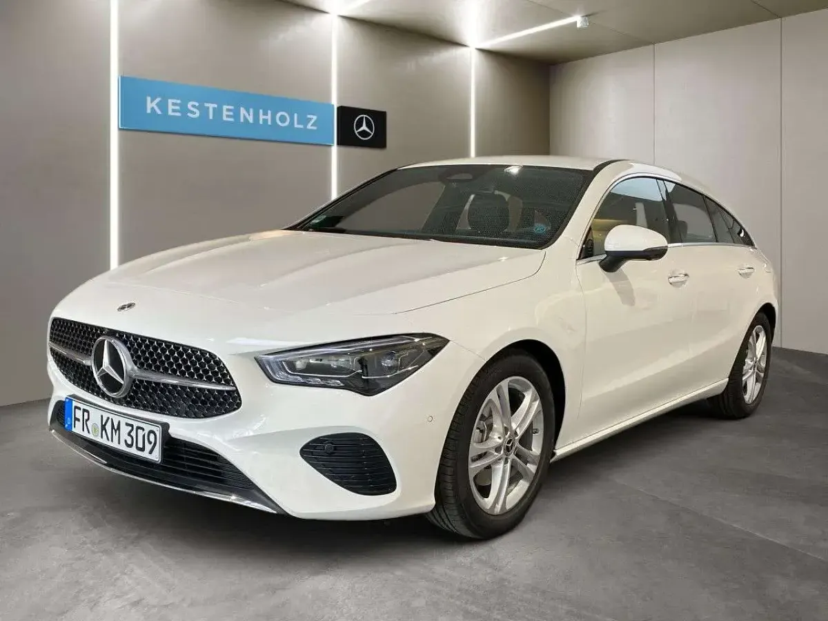 Gebraucht Mercedes CLA200 Progressive 150 PS (110 kW) 2026 Weiss Limousine