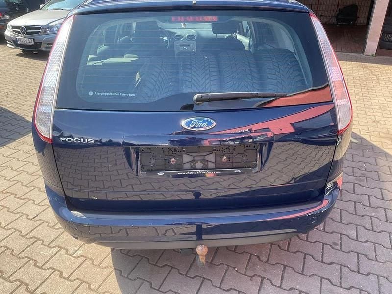 Gebraucht Ford Focus Style 101 PS (74 kW) 2009 Blau Limousine
