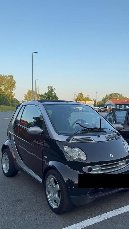 Schwarz Gebraucht 2005 Smart ForTwo Coupé Kleinwagen | 2.600 € (Fairer Preis) - Bild 1/4