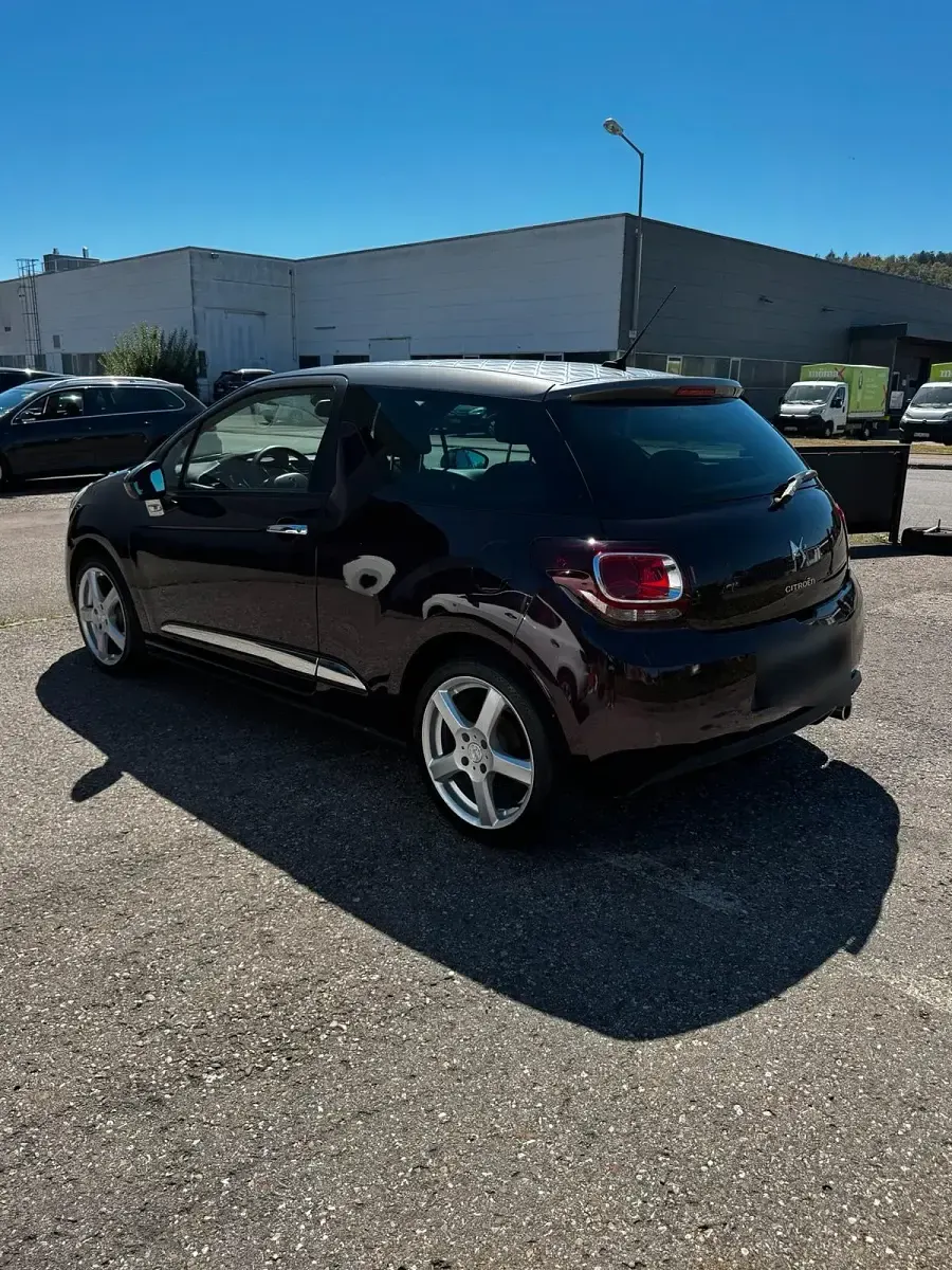 Gebraucht Citroën DS3 82 PS (60 kW) 2014 Andere farben Kleinwagen