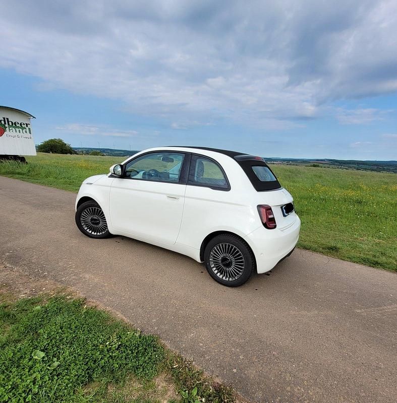 Gebraucht Fiat 500e Icon 86 kW (118 PS) 2022 Weiß Cabrio