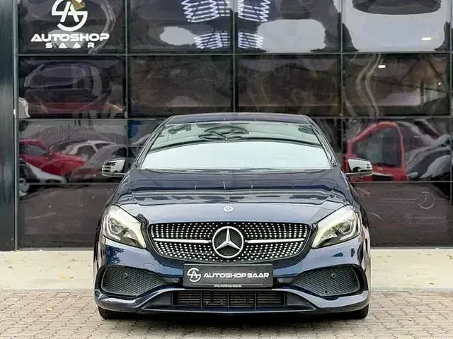 Gebraucht Mercedes A200 AMG 136 PS (100 kW) 2018 Blau Limousine