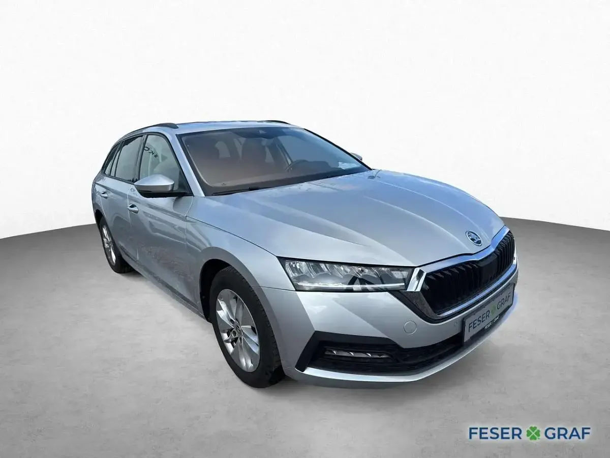 Gebraucht Skoda Octavia Ambition 150 PS (110 kW) 2022 Brillantsilber metallic Kombi