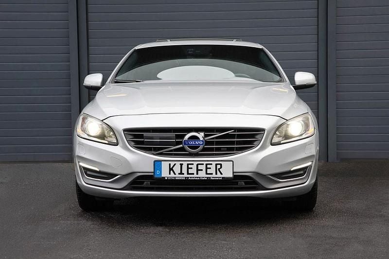 Gebraucht Volvo S60 R-Design 245 PS (180 kW) 2016 Silber Limousine