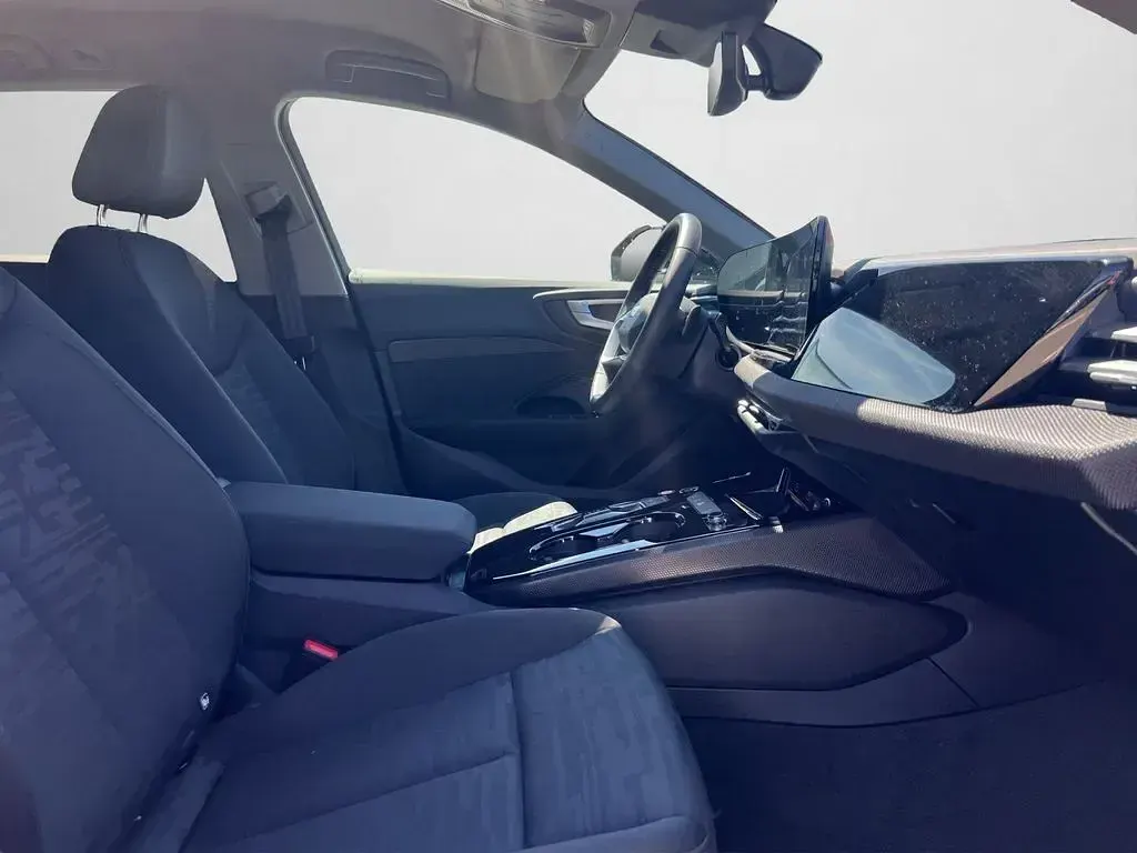 Gebraucht Audi A5 Ambiente 204 PS (150 kW) 2025 Mythosschwarz metallic (metallic) Kombi