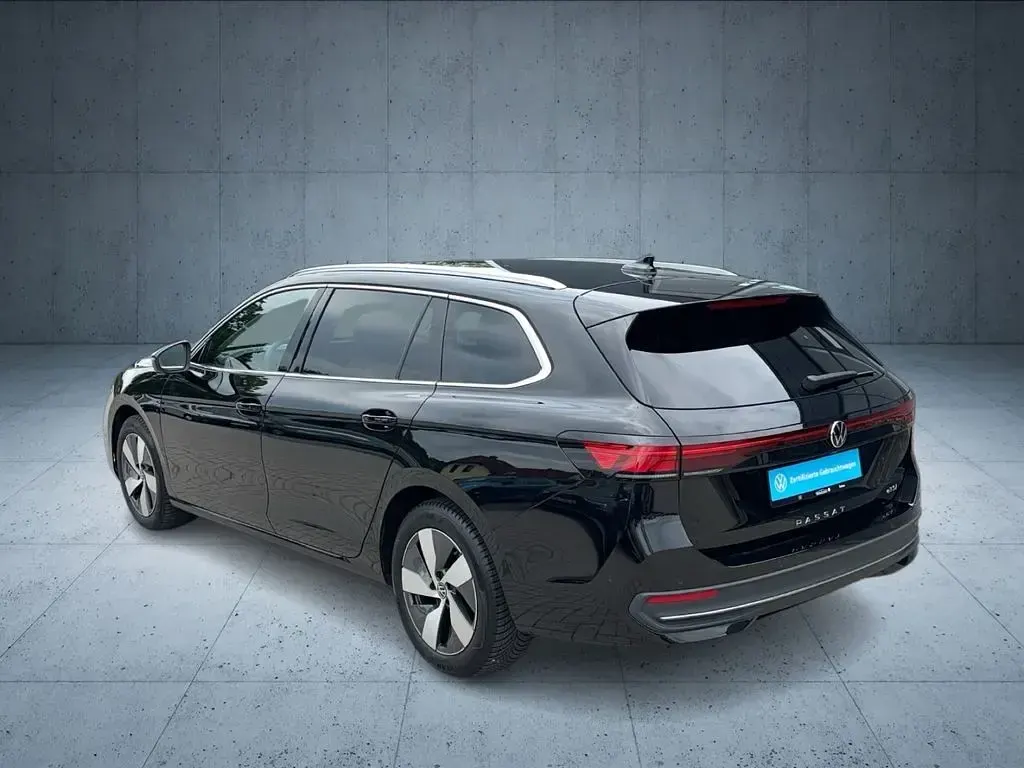 Gebraucht VW Passat Business 150 PS (110 kW) 2024 Schwarz Kombi