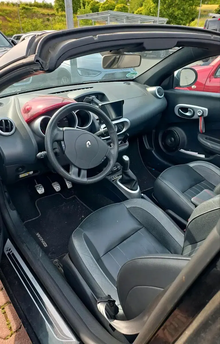 Gebraucht Renault Wind 105 PS (77 kW) 2011 Schwarz Cabrio