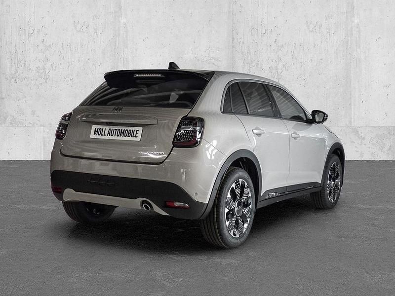 Gebraucht Fiat 600 La Prima 101 PS (74 kW) 2024 Beige Limousine