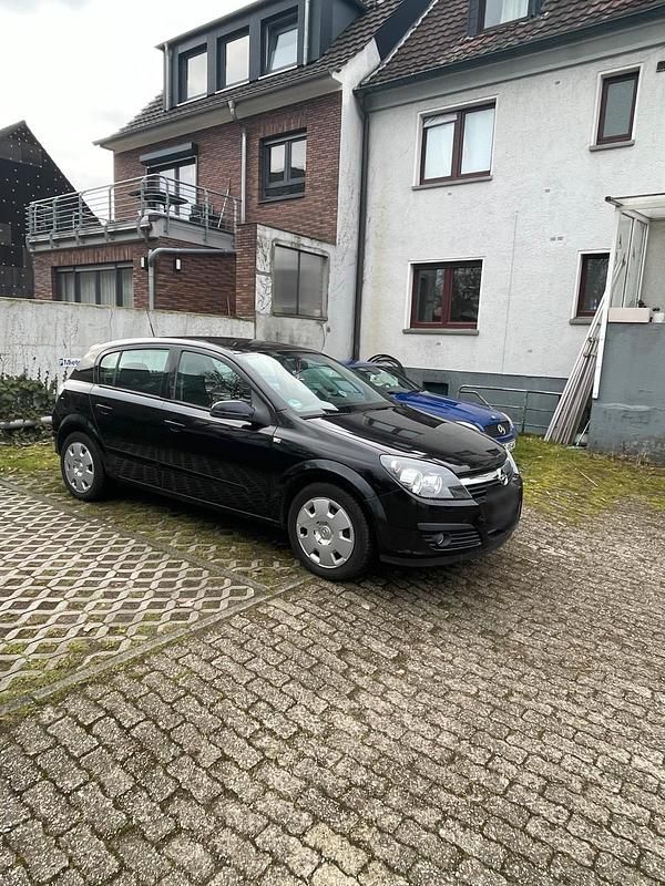 Gebraucht Opel Astra 110 PS (80 kW) 2007 Schwarz Limousine