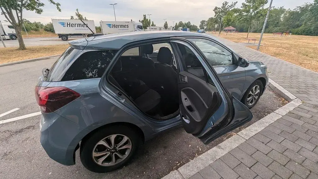Gebraucht Hyundai i20 Active 101 PS (74 kW) 2019 Blau Kleinwagen