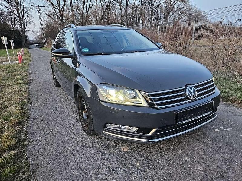 Gebraucht VW Passat Highline 170 PS (125 kW) 2013 Uranograu Kombi