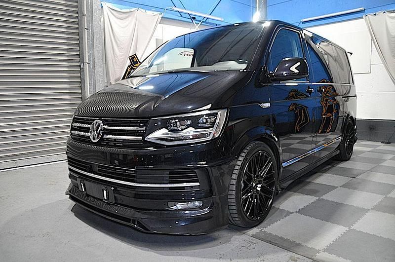 Gebraucht VW Multivan Highline 241 PS (177 kW) 2017 Schwarz Van